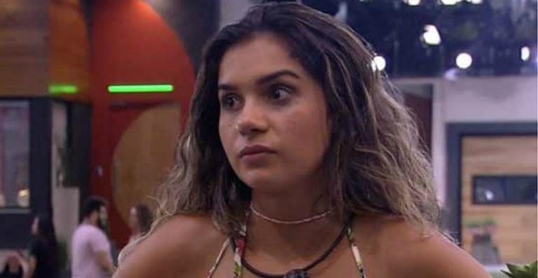 BBB20: Gizelly questiona sobre brother: ''Está fazendo revezamento com o Felipe no Big Fone?'' - TV Globo