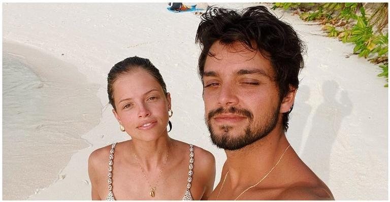 Rodrigo Simas relembra viagem para Ilhas Maldivas com Agatha Moreira - Instagram