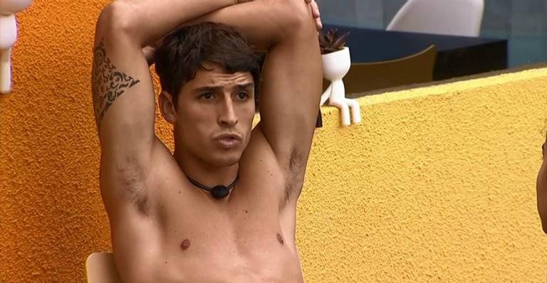 Brother se irrita com postura do colega de reality - Divulgação/TV Globo