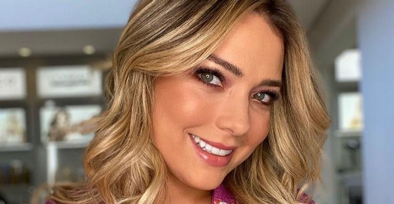 Carol Dantas explode o fofurômetro em foto com os herdeiros - Instagram