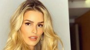 Yasmin Brunet compartilhou um clique ousado e acaba revelando tatuagem escondida - Instagram