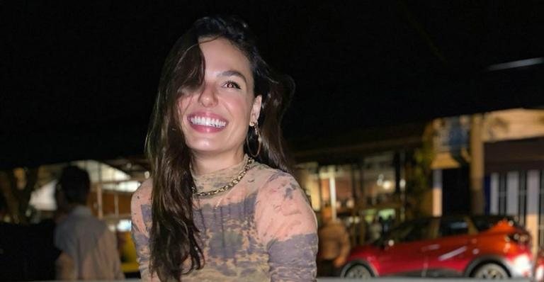 Isis Valverde parabeniza amiga com clique da gravidez e encanta web - Instagram