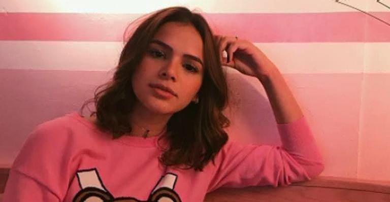 Com gripe, Bruna Marquezine faz teste para coronavírus - Instagram