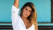 Giulia Costa encanta seus seguidores ao compartilhar um clique antigo em que surge agarrando seu primeiro mascote - Instagram