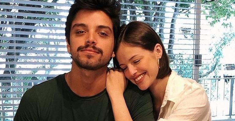 Agatha Moreira e Rodrigo Simas se divertem com brincadeira - Reprodução/Instagram