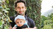 João Baldasserini posa com o filho e encanta a web - Reprodução/Instagram