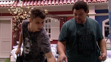 Felipe Prior e Babu discutem no BBB20 - Reprodução/Globo