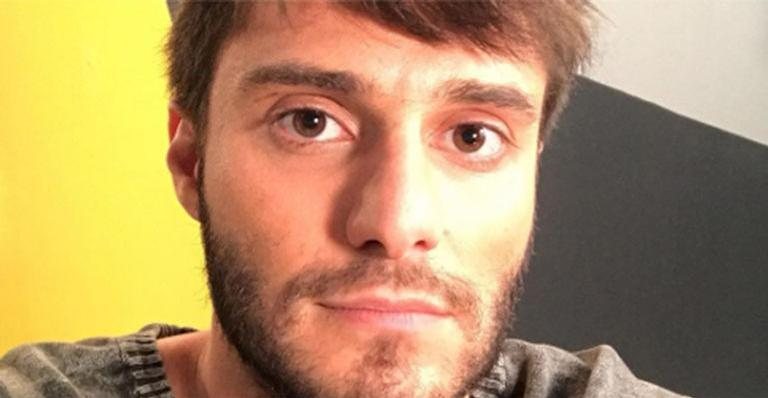 Hugo Bonemer choca fãs ao aparecer pelado em vídeo - Instagram