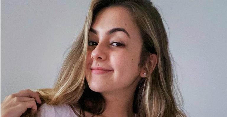 Em quarentena, Klara Castanho dá um jeito de poder tomar sol - Instagram