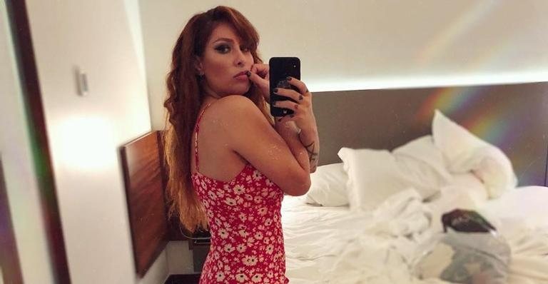 Pitty afirma que o fluxo exagerado de notícias acaba agravando a ansiedade da quarentena - Instagram