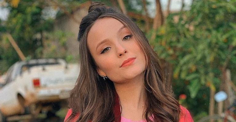 Larissa Manoela faz meditação para relaxar - Reprodução/Instagram