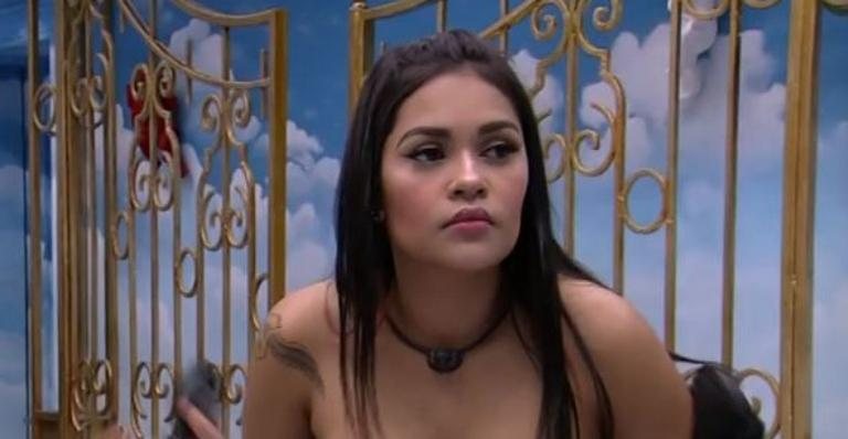 BBB20: Flay desobedece orientações médicas e bebe na festa - Reprodução/Gshow