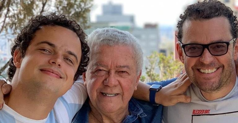 Pai e filho de Fernando Rocha estão com coronavírus - Reprodução/Instagram