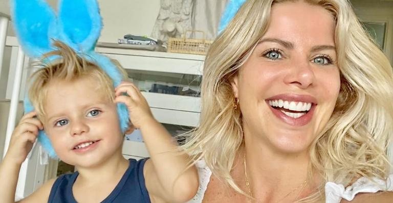 Karina Bacchi se diverte na cozinha com o filho - Instagram