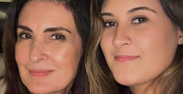 Filha de Fátima Bernardes exibe beleza natural de biquíni - Reprodução/Instagram