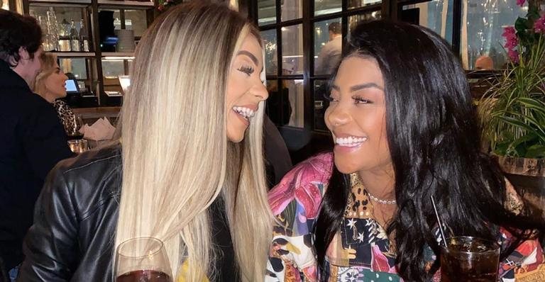 Ludmilla faz clique divulgando sua live e esposa se declara - Instagram