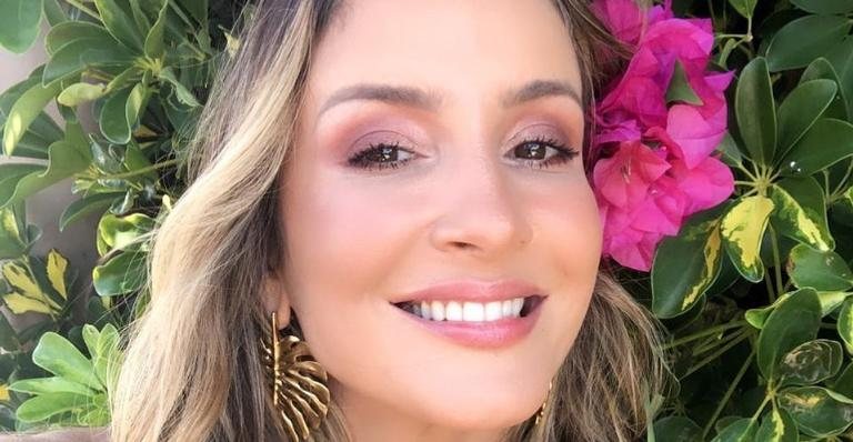 Claudia Leitte faz agradecimento para sua equipe de beleza - Instagram