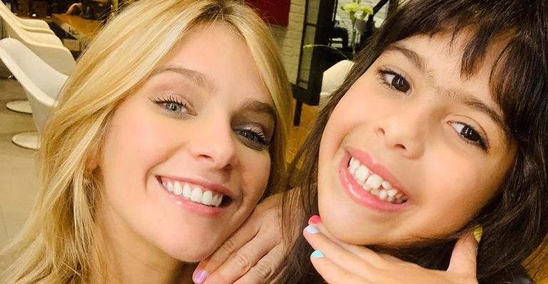 Em quarentena, Isabella Santoni brinca de direção de atores com a irmã, Nina - Instagram