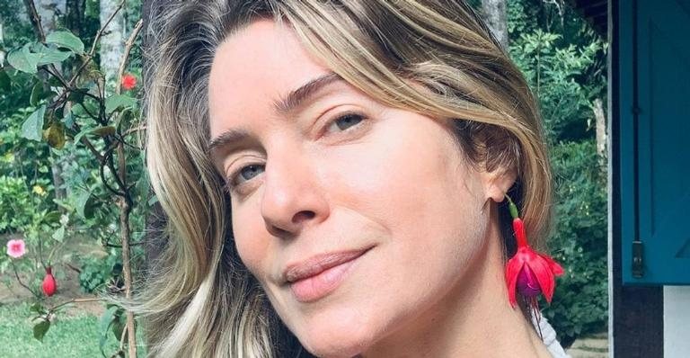 Leticia Spiller exibe flexibilidade ao falar sobre os benefícios da Yoga - Instagram