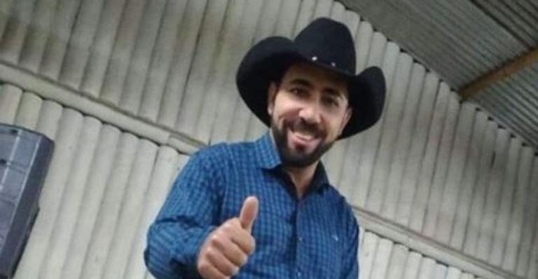 Cantor sertanejo morre após apresentação no Facebook - Reprodução/Facebook