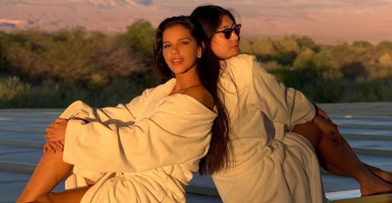 Com clique feito na praia, Mariana Rios parabeniza a amiga - Reprodução/Instagram