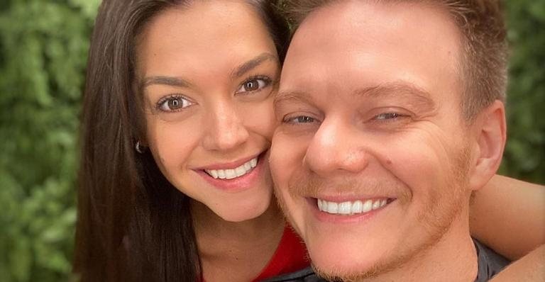 Thais Fersoza e Michel Teló anunciam live no Dia das Mães - Instagram