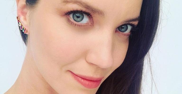 Nathalia Dill publica vídeo cantando música de Carnaval - Instagram