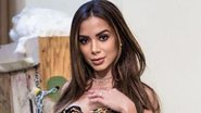 Anitta deixa calcinha à mostra e sensualiza na web - Instagram