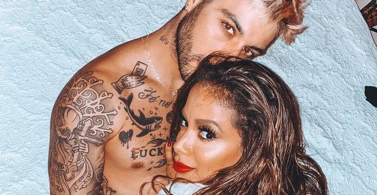 Anitta posa com Gui Araújo e se declara: ''Que fecha que cola comigo'' - Instagram