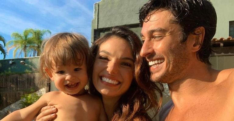 Isis Valverde posa com o filho, Rael e encanta seguidores - Instagram