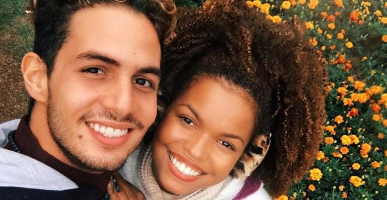 Jeniffer Nascimento e Jean Amorim surgem em pose inusitada - Instagram