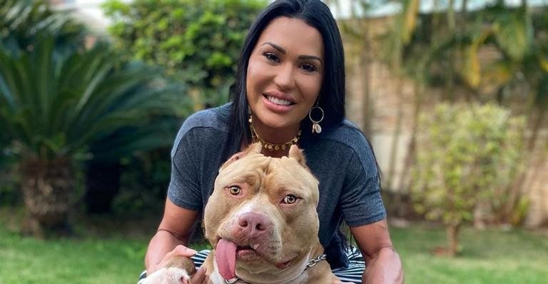 Gracyanne Barbosa encanta ao postar foto com o seu cachorro - Reprodução/Instagram