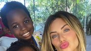 Giovanna Ewbank encanta ao mostrar Bless usando botas dos personagens de Toy Story - Instagram