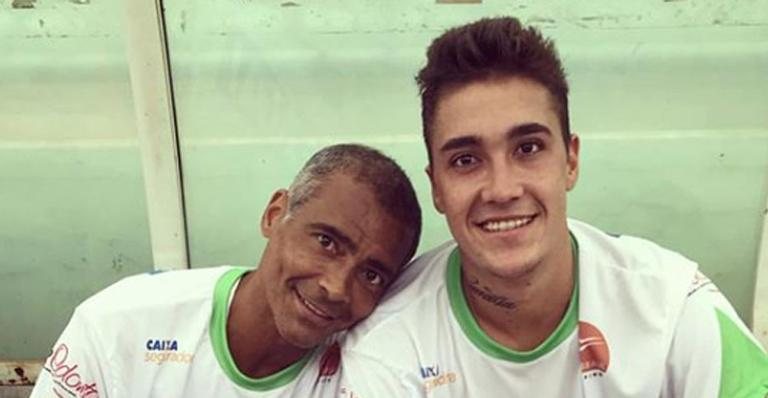 Romarinho, filho de Romário, exibe barriga sarada e recebe elogios - Instagram