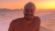 Thiago Martins esbanja amor e carinho ao posar com seu cachorro de estimação - Instagram