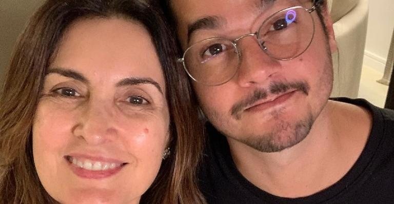 Túlio Gadêlha e Fátima Bernardes aparecem abraçados em foto - Reprodução/Instagram