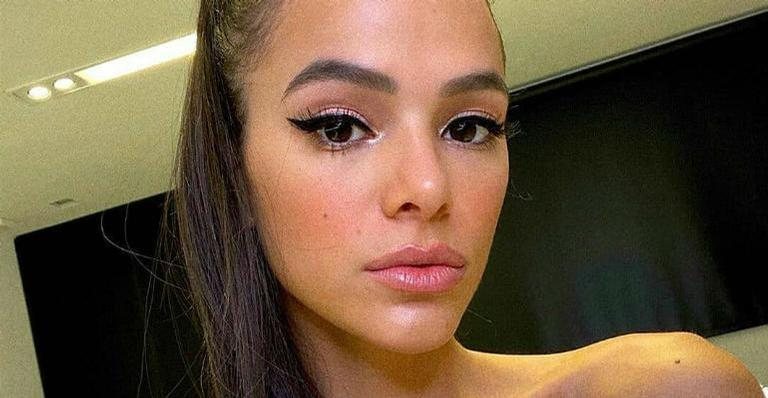 Bruna Marquezine mostra transição capilar e comemora: ''Raiz ondulada'' - Reprodução/Instagram