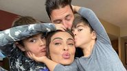 Juliana Paes compartilha lindo clique de sua família reunida ao celebrar a chegada das férias escolares - Reprodução/Instagram