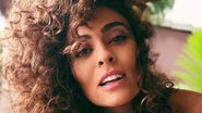 Juliana Paes posa belíssima com maiô fio dental branco - Reprodução/Instagram