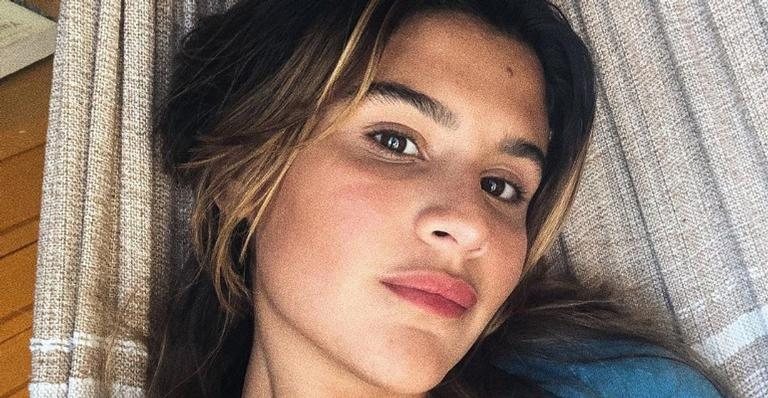 Giulia Costa utiliza pose conceitual para arrasar em novo clique - Reprodução/Instagram