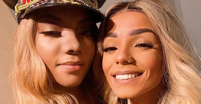 Ludmilla compartilha clique feito pela esposa, Brunna Gonçalves: ''Nasce uma foto pro feed'' - Instagram