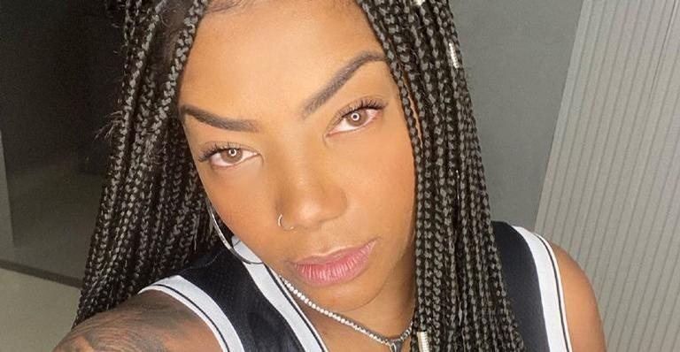 Ludmilla ostenta tênis grifado no valor de R$ 10 mil - Reprodução/Instagram