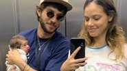 Laura Neiva clica Chay Suede com a filha, Maria - Reprodução/Instagram