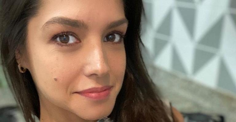 Thais Fersoza surge belíssima ao exibir look com barriga de fora: - Reprodução/Instagram