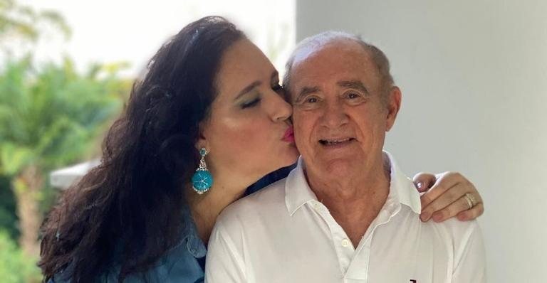 Renato Aragão posta foto ao lado da esposa e se declara - Reprodução/Instagram