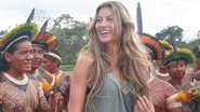 Gisele Bündchen relembra visita à aldeia indígena em 2004 - Lulu Costa