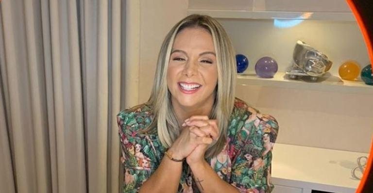 Beleza de Carla Perez chama atenção nas redes sociais - Reprodução/Instagram