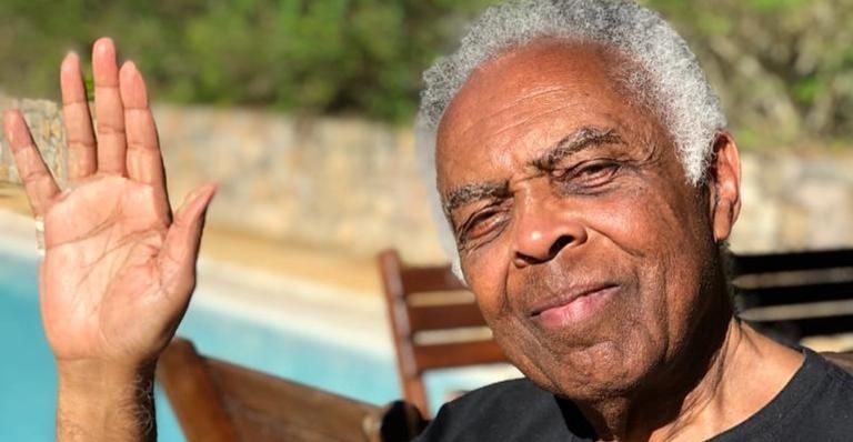 Gilberto Gil posa com netos e bisneta, e lamenta saudade - Reprodução/Instagram