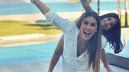 Deborah Secco explode o fofurômetro ao surgir posando com a filha, Maria Flor - Reprodução/Instagram