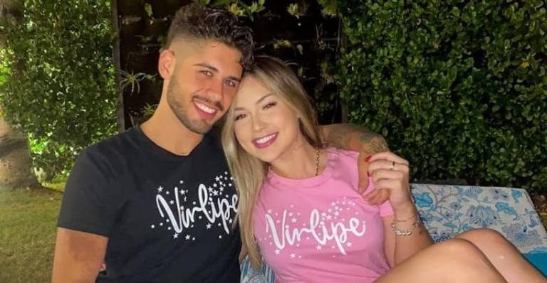 Virginia comemora 1 mês de namoro com Zé Felipe - Reprodução/Instagram